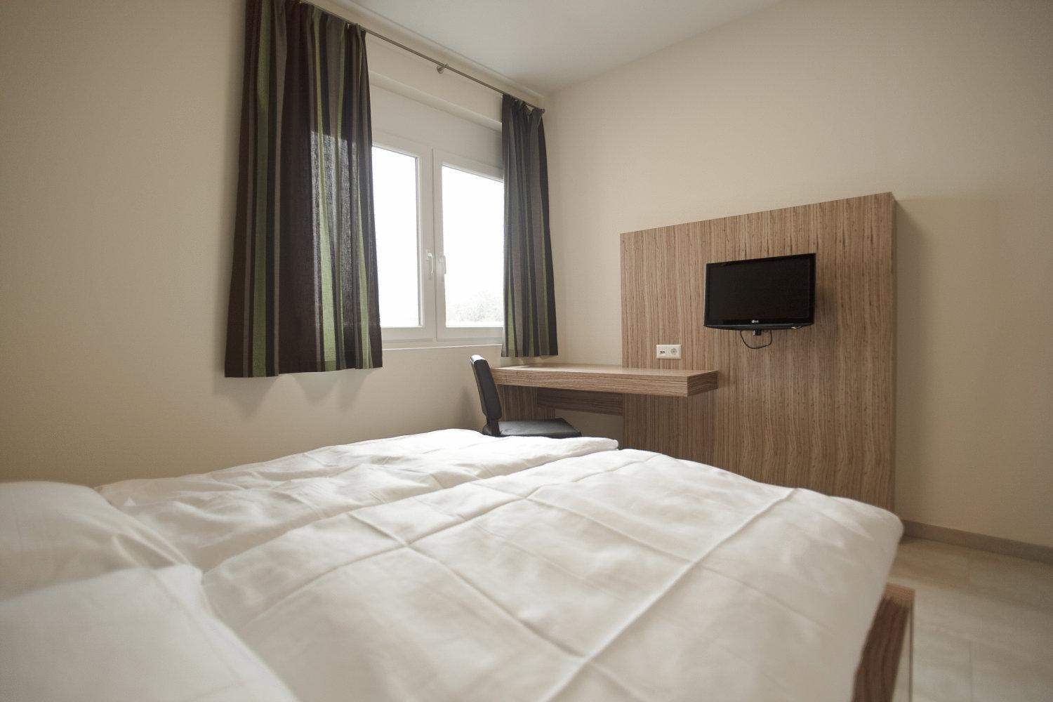 Hotel Maxis - Digitaler Self-Check-In - Karlsbad Bagian luar foto