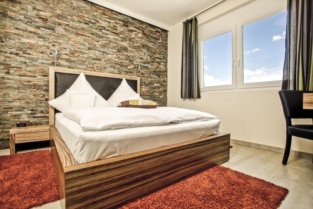 Hotel Maxis - Digitaler Self-Check-In - Karlsbad Bagian luar foto