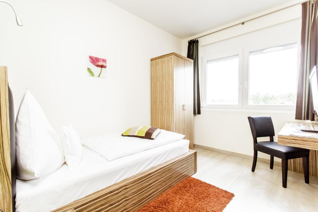 Hotel Maxis - Digitaler Self-Check-In - Karlsbad Bagian luar foto